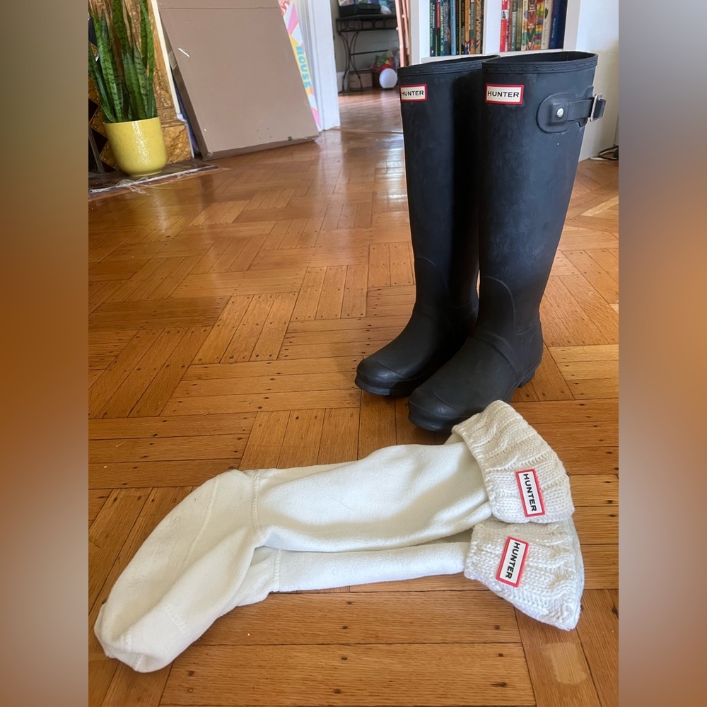 Black Hunter Rainboots and Bootsocks